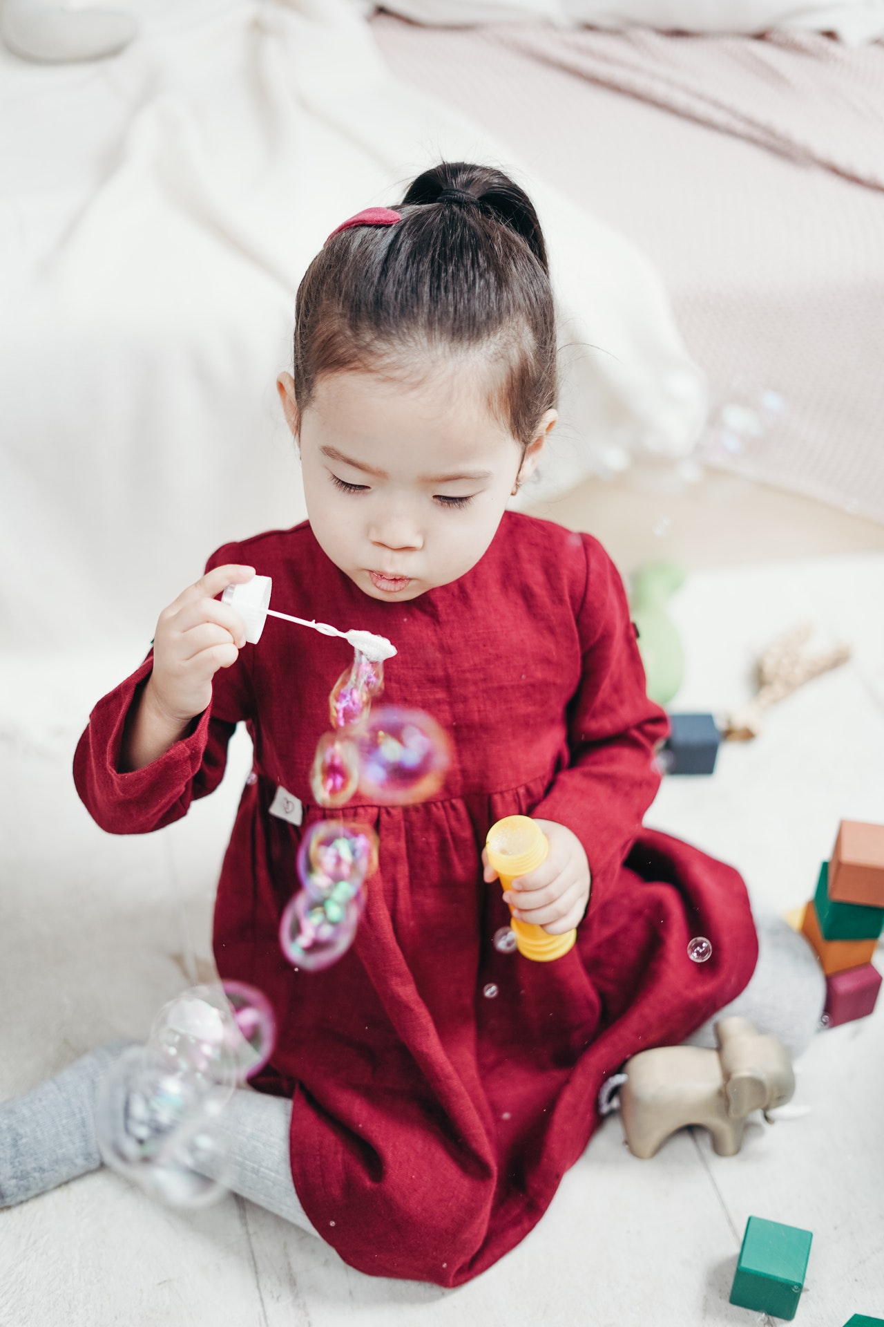 BUBBLES BUBBLES BUBBLES Play With Bubbles Eattalkplays